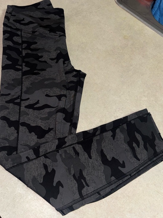PINK Victoria's Secret Pants - PINK Victoria's Secret Black & Gray Camo Leggings